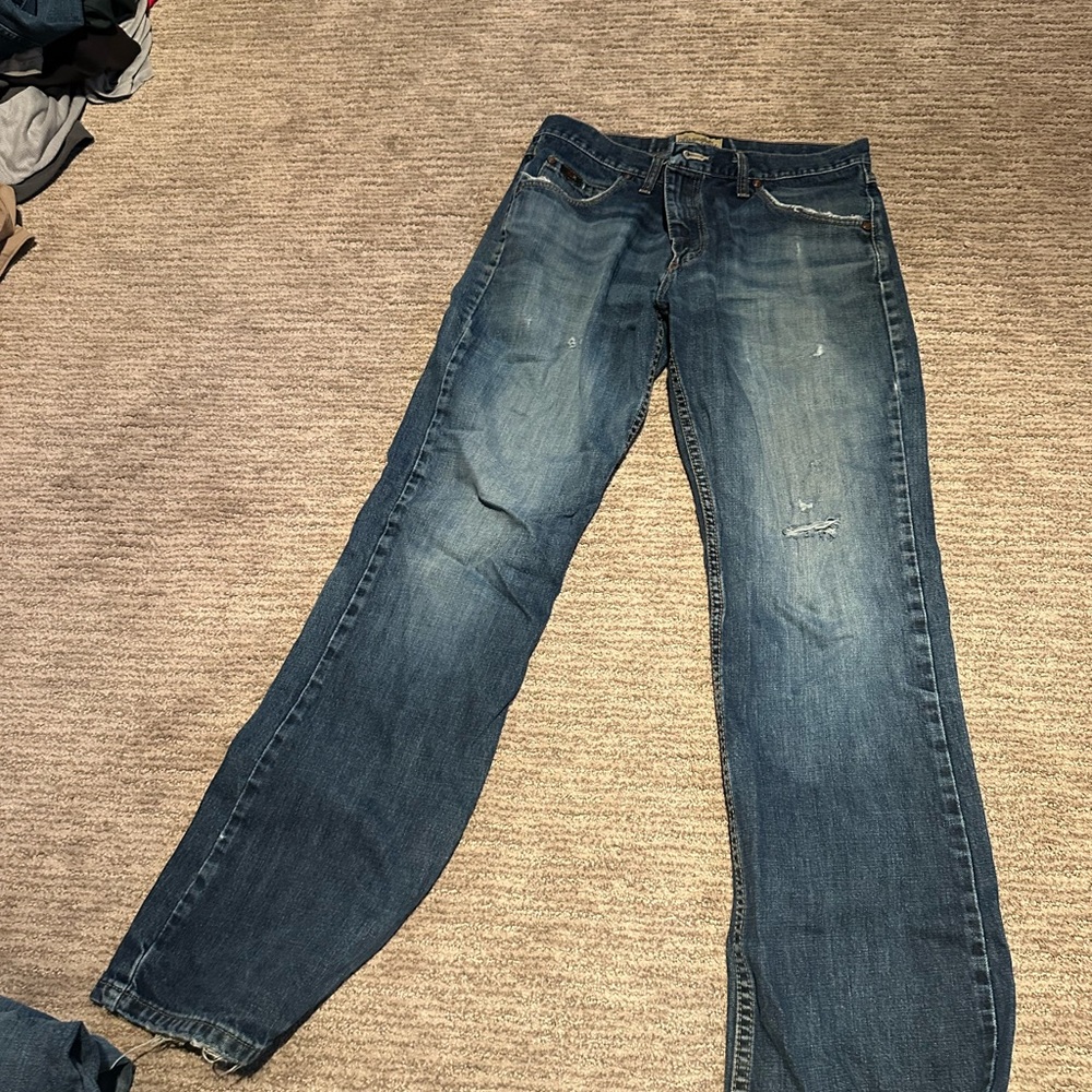 Wrangler Men's Relaxed Fit Dark Blue Jeans